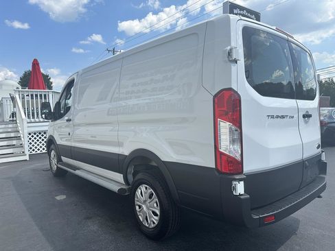 Used 2025 Ford Transit 250 Low Roof w/ Exterior Upgrade Package RWD image 4