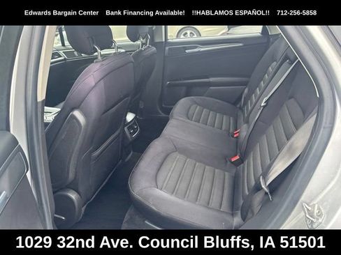 Used 2014 Ford Fusion SE FWD image 11
