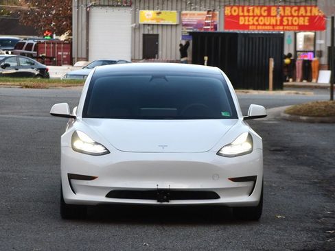 Used 2021 Tesla Model 3 Standard Range Plus image 2
