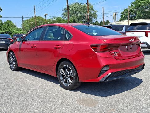 Used 2023 Kia Forte LXS FWD image 4