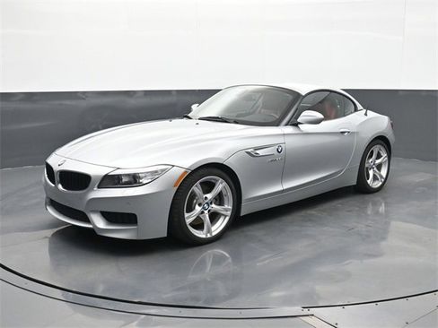 Used 2016 BMW Z4 sDrive28i image 1