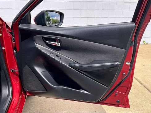 Used 2017 Toyota Yaris iA FWD image 27