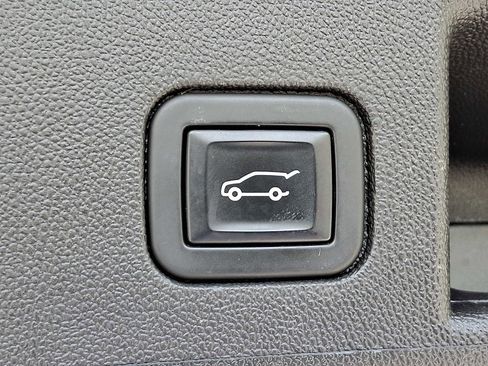 Used 2022 Chevrolet Equinox LT AWD/4WD image 28