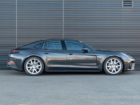 New 2026 Porsche Panamera 4 AWD/4WD image 9