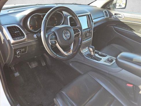 Used 2018 Jeep Grand Cherokee Limited image 10