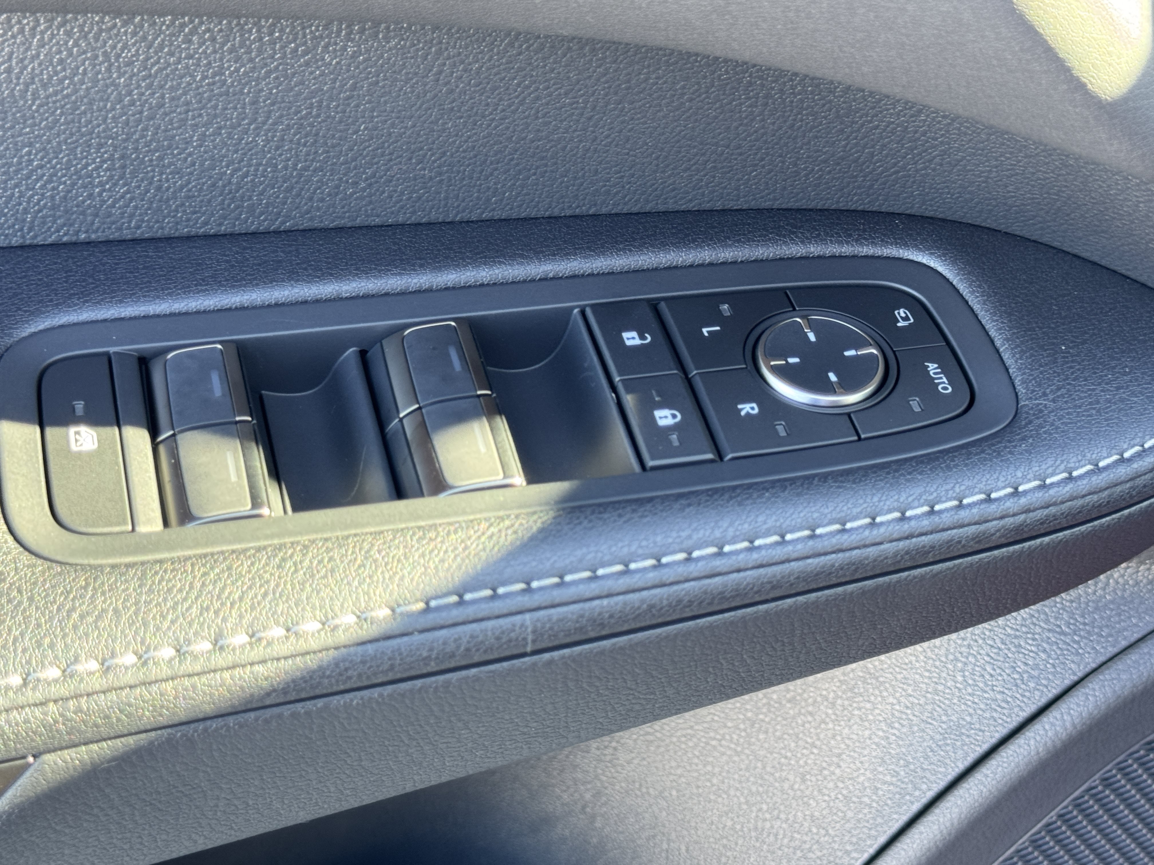 New 2026 Lexus RX 350 FWD image 21