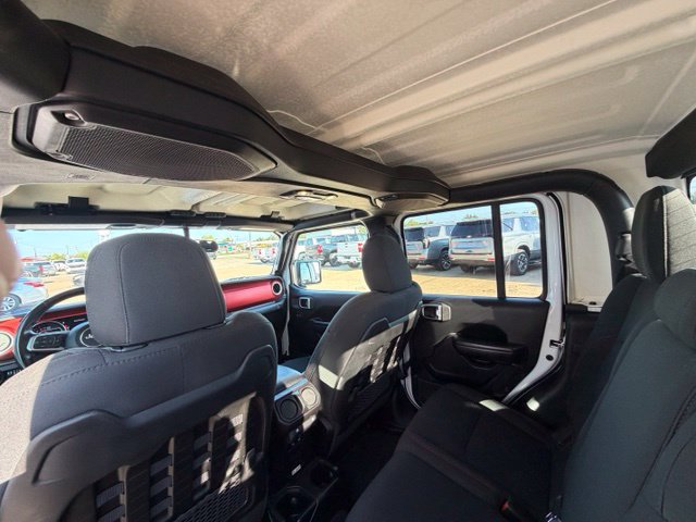Used 2020 Jeep Gladiator Rubicon w/ Trailer Tow Package AWD/4WD image 14