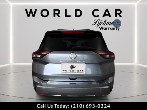 Used 2024 Nissan Rogue SL w/ SL Premium Package FWD image 7