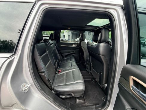Used 2014 Jeep Grand Cherokee Overland AWD/4WD image 13