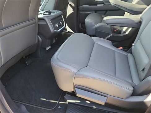 New 2025 Ford Expedition Active image 24