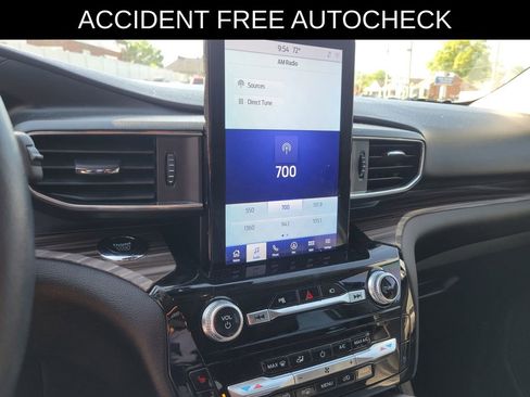 Used 2023 Ford Explorer Limited w/ Limited Technology Package AWD/4WD image 24