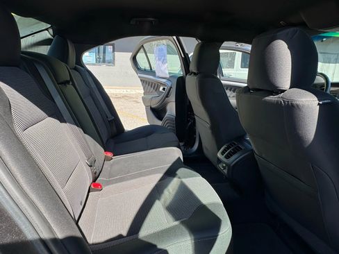 Used 2017 Ford Taurus SEL image 14