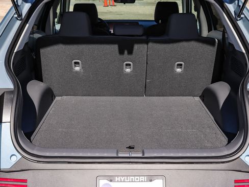 New 2026 Hyundai Ioniq 5 SE image 13