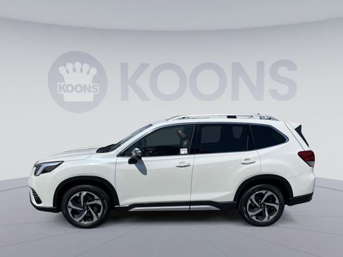 Used 2023 Subaru Forester Touring AWD/4WD image 2