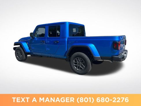 New 2026 Jeep Gladiator Sport AWD/4WD image 3