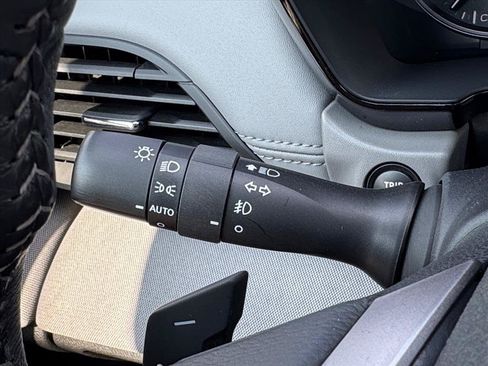 Used 2023 Subaru Legacy Premium AWD/4WD image 19