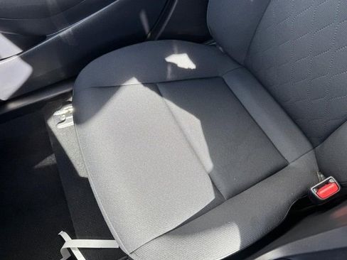 Used 2025 Toyota Corolla LE FWD image 27