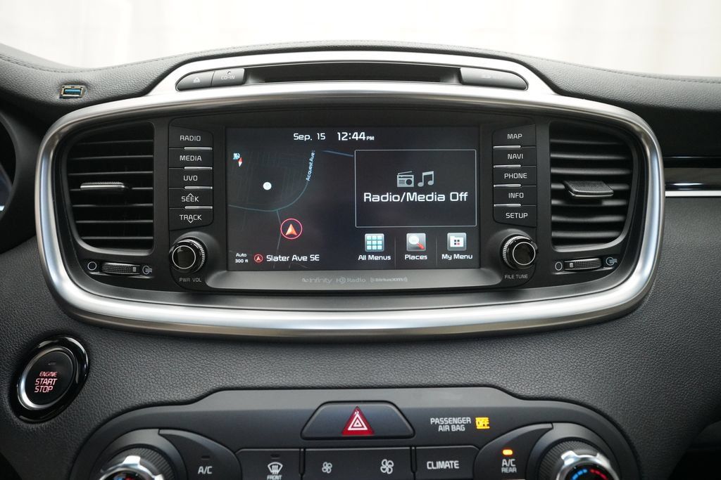 Used 2016 Kia Sorento SX w/ SXL Technology Package AWD/4WD image 6