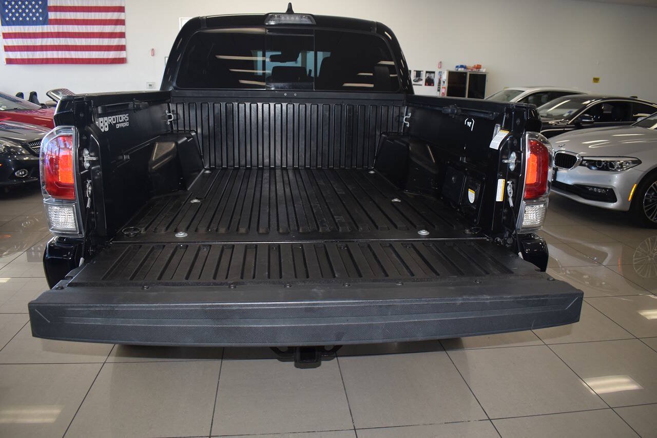Used 2020 Toyota Tacoma TRD Off-Road AWD/4WD image 14