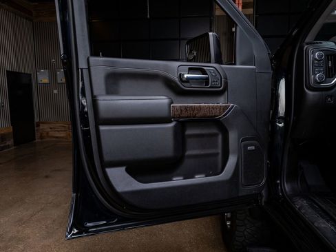 Used 2020 GMC Sierra 3500 Denali w/ Denali Ultimate Package image 35