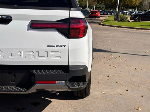 Certified 2025 Hyundai Santa Cruz Limited image 14