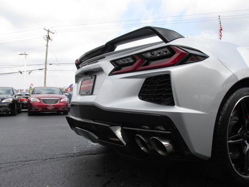 Used 2020 Chevrolet Corvette Stingray Coupe w/ Z51 Performance Package RWD image 17