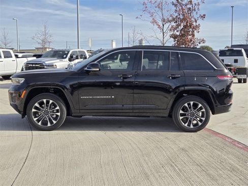New 2025 Jeep Grand Cherokee Overland w/ Luxury Tech Group IV image 2