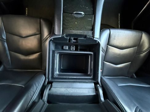 Used 2016 Cadillac Escalade Platinum AWD/4WD image 56