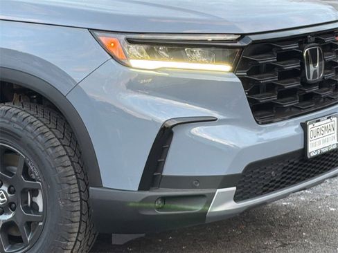 New 2025 Honda Pilot TrailSport image 4