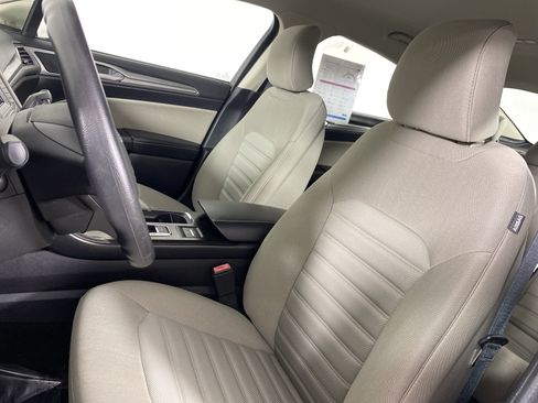 Used 2018 Ford Fusion S FWD image 14