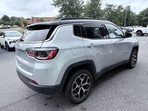 Used 2026 Jeep Compass Limited AWD/4WD image 6