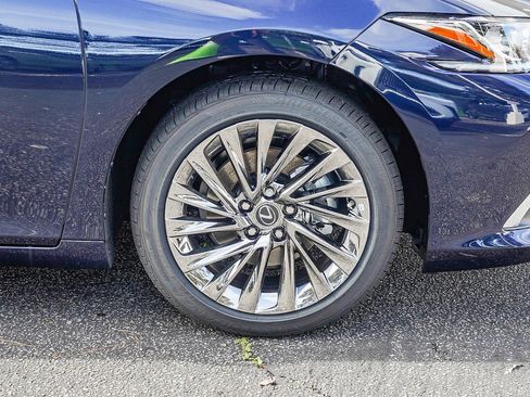 New 2025 Lexus ES 350 ES 350 Luxury image 10