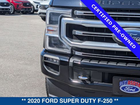 Certified 2020 Ford F250 Platinum w/ FX4 Off-Road Package image 9