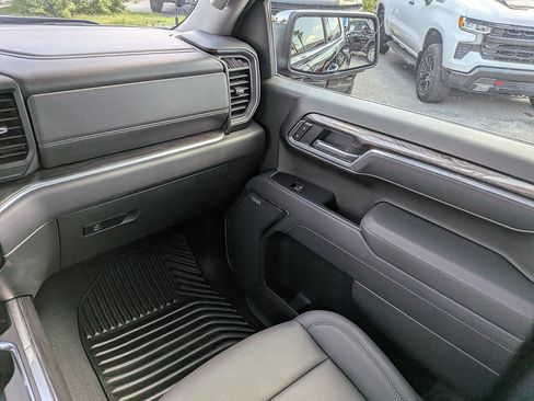 Certified 2026 Chevrolet Silverado 1500 LTZ w/ Technology Package AWD/4WD image 16