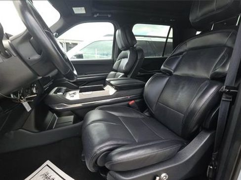 Used 2025 Lincoln Navigator Reserve w/ Jet Appearance Package AWD/4WD image 5