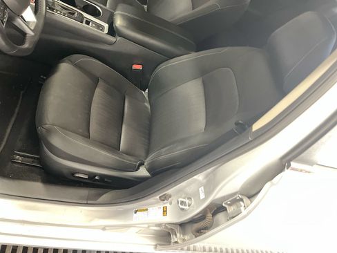 Used 2021 Nissan Altima 2.5 SV w/ SV Premium Package FWD image 18