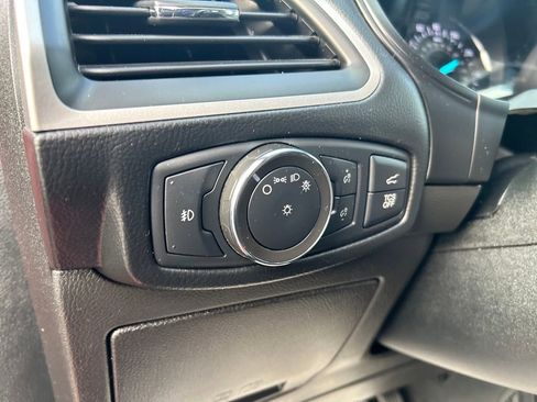 Used 2022 Ford Edge SEL w/ Convenience Package image 21