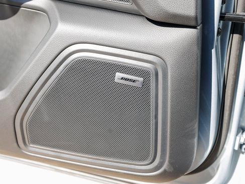 Certified 2026 Porsche Macan image 22