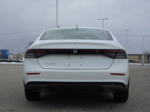 Used 2024 Honda Accord EX image 16