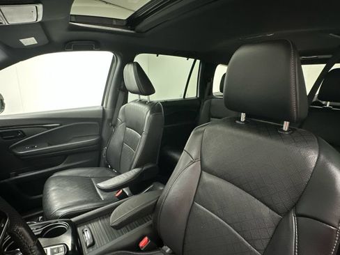 Used 2023 Honda Passport Elite image 9