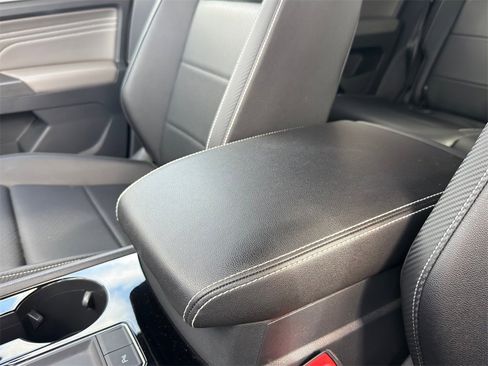 Used 2023 Volkswagen Atlas Cross Sport SE w/ Panoramic Sunroof Package image 17