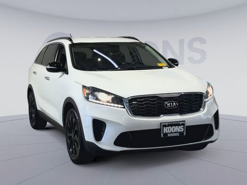Used 2020 Kia Sorento S FWD image 4