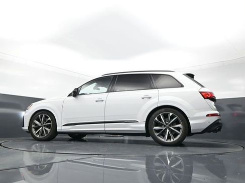Used 2023 Audi SQ7 Premium Plus AWD/4WD image 24