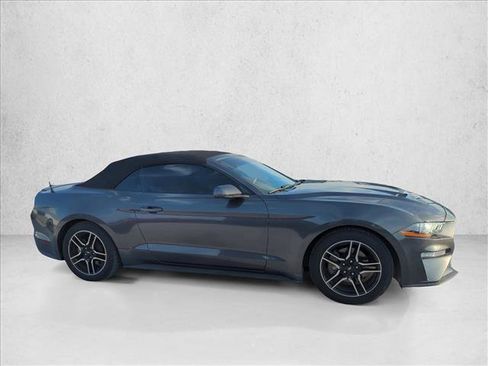 Used 2018 Ford Mustang Premium w/ Equipment Group 201A RWD image 4