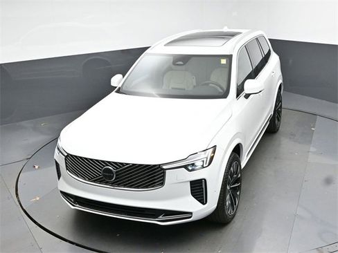 New 2026 Volvo XC90 B6 Plus image 47