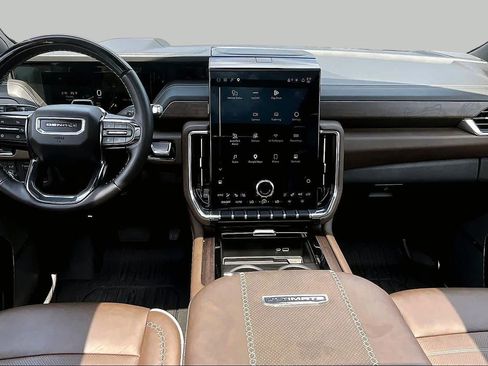 Used 2026 GMC Yukon XL Denali Ultimate AWD/4WD image 16