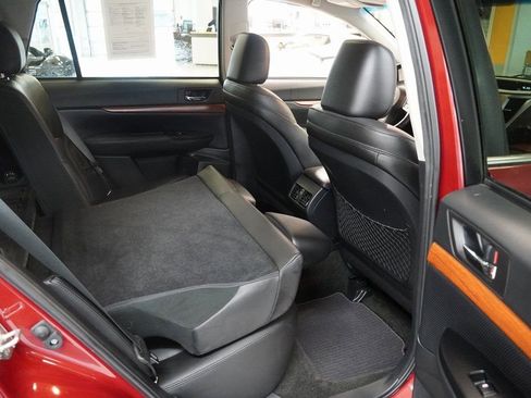 Used 2014 Subaru Outback 2.5i Limited w/ Moonroof Package image 22