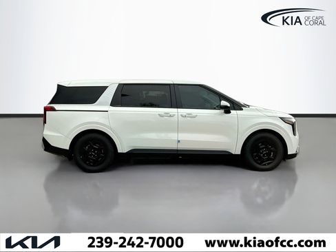 New 2026 Kia Carnival image 6