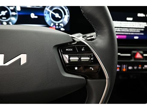 New 2026 Kia Niro Wind w/ Wind Preserve Package FWD image 22