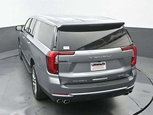 Used 2025 GMC Yukon XL Denali AWD/4WD image 31